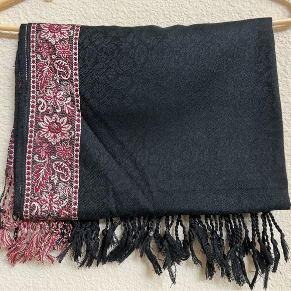 Embroidered Border pattern Reversible Holidays Pashmina Shawl Stole scarf Wrap - Picture 2 of 14